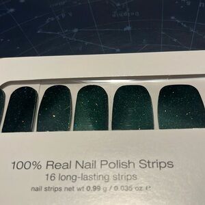 Color Street nail set scot topic